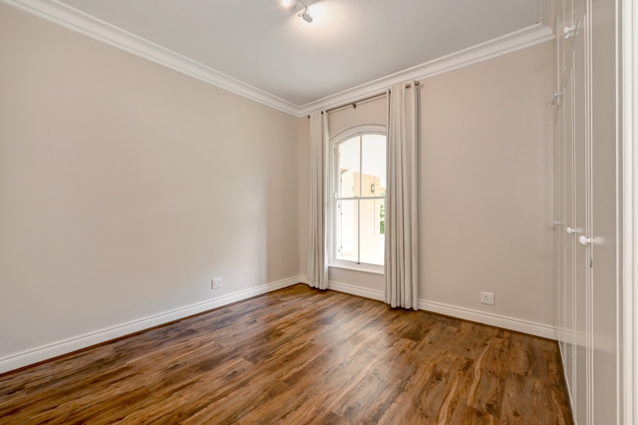 To Let 4 Bedroom Property for Rent in Constantia Western Cape